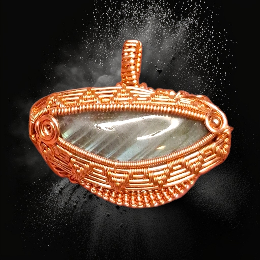 Labradorite Eye Copper Wire Weave Pendant - Picture 4 of 5